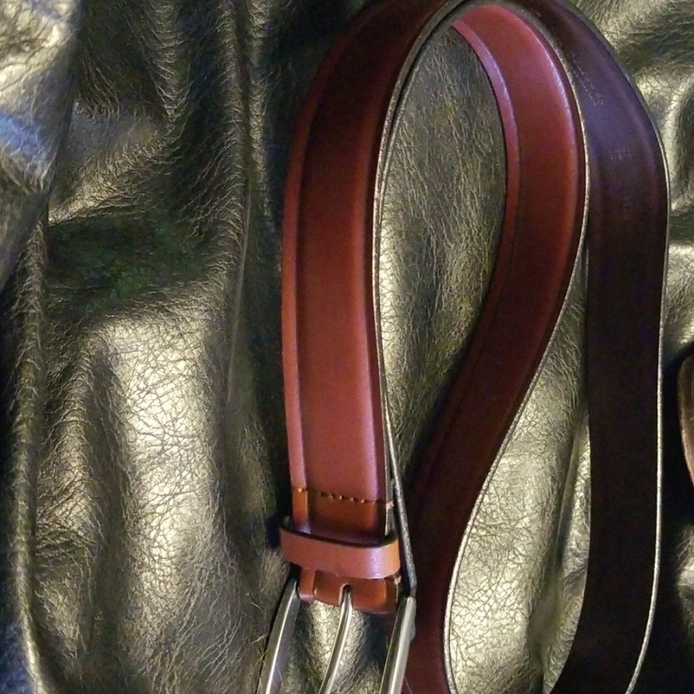 Allen Edmonds - Picture 3 of 4